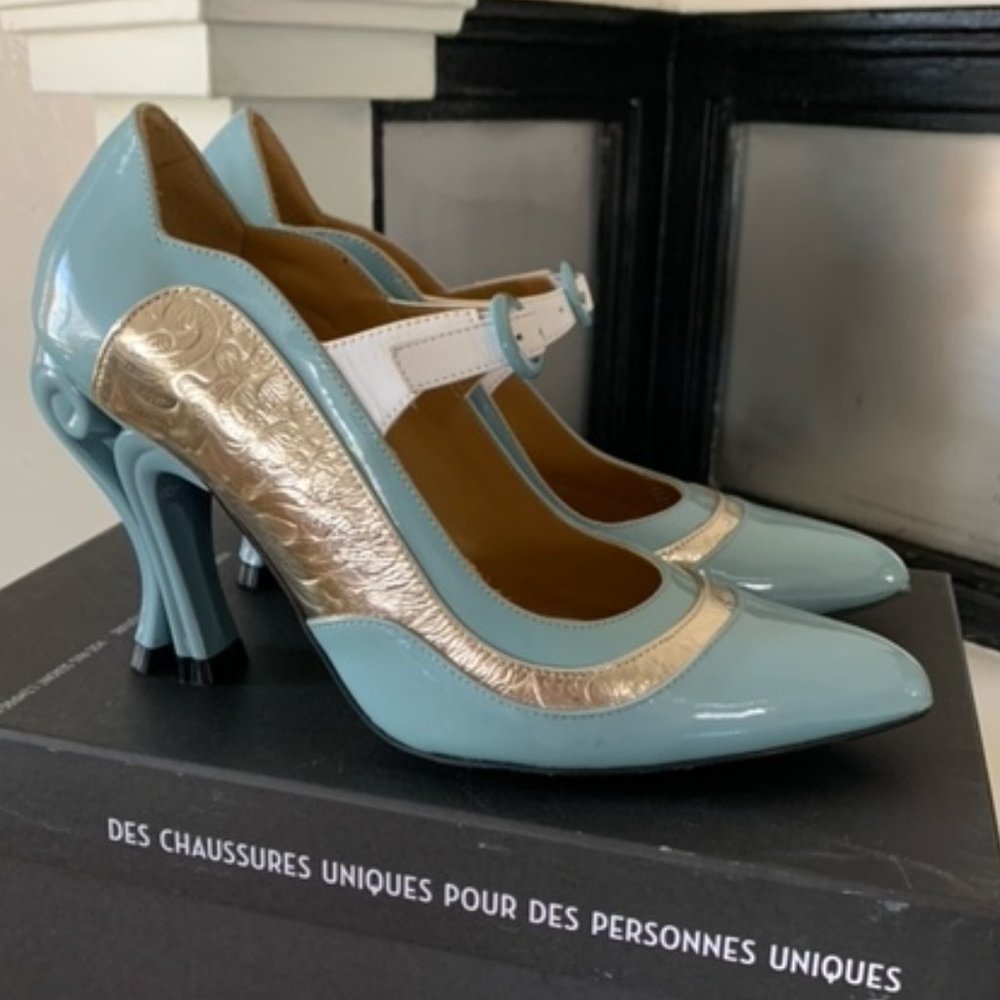 John Fleuvog Aquila, Women's 6, Baby Blue + Silver